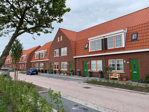 2021-04/1619697348_537-scala-straman-1