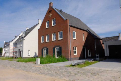 2021-10/1634119023_mbcf5437-lr