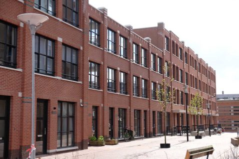 2017-04/421-2b-mbcf6416