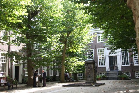 2014-12/mb 2010_09_119999_55.jpg