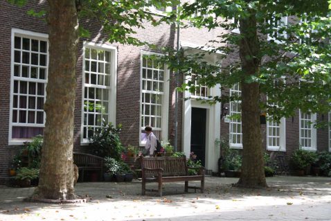 2014-12/mb 2010_09_119999_63.jpg