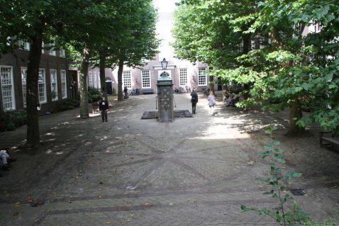 2014-12/mb 2010_09_119999_65.jpg