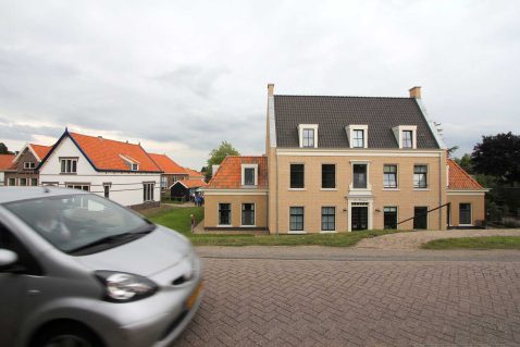 aan de dijk in Gouderak